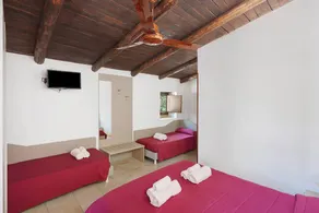 Chambre privée avec jardin, internet haut débit et terrasse | Vue mer - Image 5