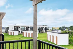 Beautiful holiday home with garden | Water view | Beach nearby - Image 3