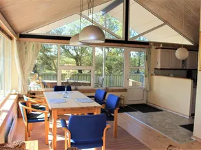 Family-friendly charming holiday home with sauna, BBQ & terrace | Sea view | Beach nearby | Pets are welcome - Image 3