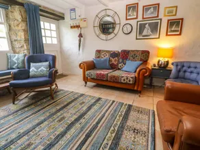Cottage with garden - Image 4