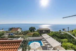 Fully equipped house with garden, private pool & barbeque | Garden view | Pets allowed - Image 2