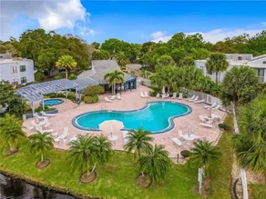 Holiday apartment with pool & fast internet - Image 5