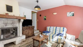 House with garden, barbeque & terrace - Image 2