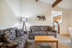 Deluxe Two Bedroom Suite on 2nd floor with outdoor heated pool 20102 - Image 2