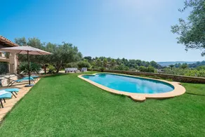 Villa with terrace, garden & BBQ - Image 4