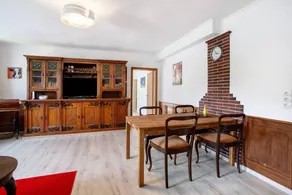 Holiday apartment with barbecue, garden & terrace | Garden view - Image 5