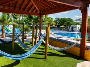 Family-oriented lovely bungalow with pool & terrace | Beach nearby - Image 3