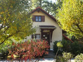Chalet with garden, barbecue & terrace - Image 4