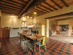 Cottage with garden & barbeque - Image 2