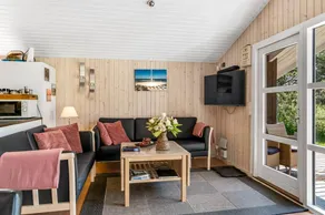 Child-friendly house with terrace | Pet-friendly - Image 2