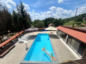 Voll ausgestattetes Ferienhaus mit Grill, Pool und Terrasse | Haustiere erlaubt - Image 5