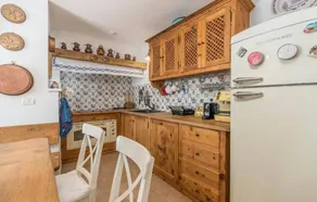 House with terrace & garden | City view - Image 2