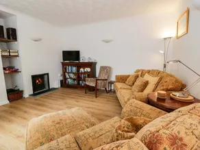 Child-friendly lovely cottage with garden | Beach view | Dogs allowed - Image 5