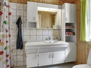 Child-friendly lovely holiday home with barbeque & terrace | Sea view | Dogs allowed - Image 5