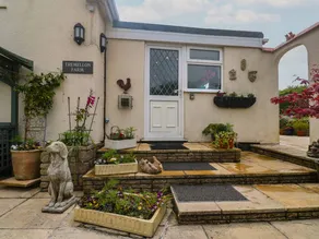 Cottage with garden & barbeque - Image 5