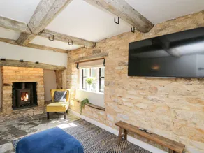 Cottage with garden - Image 3