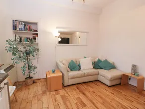 Cottage with garden | Beach view - Image 2