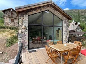 Ferienhaus mit Garten, Terrasse und Grill | Gartenblick - Image 2