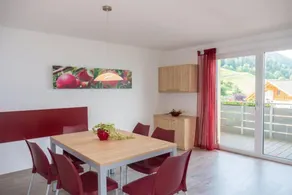 Holiday home with garden - Image 3