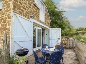 Children-friendly pleasant cottage with garden | Pets allowed - Image 3