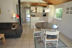 Beautiful holiday home with barbeque | Dogs allowed - Image 4
