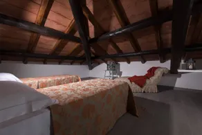 Borgo Pallavicini Mori: Camera Superior - Image 2