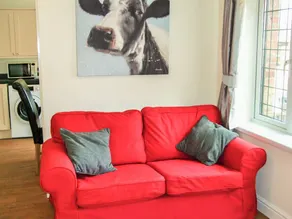 Family-oriented wonderful cottage with barbecue & garden | Pets are welcome - Image 3