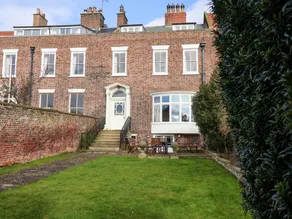 Cottage with terrace & garden | Beach view - Image 3