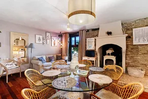 Holiday home with pool, garden & fast internet | Garden view | Perfect for remote work - Image 3