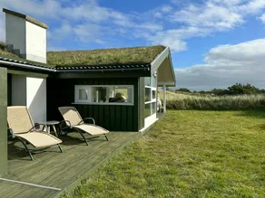 Bright holiday home close to sea near Blokhus - Image 4