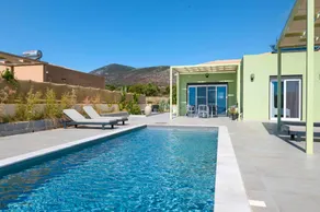 Villa with private pool, garden & barbeque | Sea view - Image 3