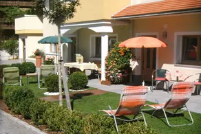 Holiday home with terrace, barbecue & garden | Pets are welcome - Image 2