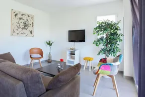 Pleasant gite with terrace, garden & pool | Mountain view - Image 4