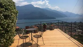 Appartement de vacances entièrement équipé avec jardin, piscine et barbecue | Vue jardin | Avec animaux acceptés - Image 3
