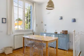 Detached House, 4 Bedrooms, 100m from Beach, Enclosed Garden - Image 5