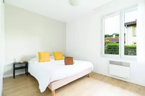 Holiday apartment with terrace - Image 5