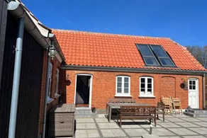 Holiday home with terrace - Image 4