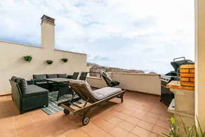 Vacation Home 'Horizon Indulgence' with Sea Views, Wi-Fi and Air Conditioning - Image 2