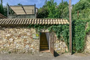 Holiday Home 'La Casa De Los Artistas' with Mountain View, Private Terrace and Wi-Fi - Image 3