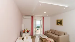 Apartment | Sea view | Next to the beach - Image 2