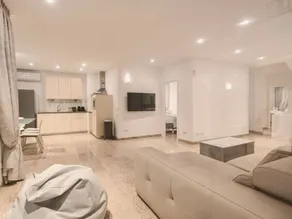 House with terrace, heated pool & BBQ - Image 4