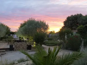 Wonderful bed & breakfast with terrace, garden & sauna | Garden view - Image 3
