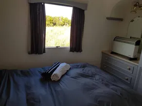 Charmante cabane adaptée aux familles avec barbecue et jardin | Vue lac | Avec animaux autorisés - Image 2