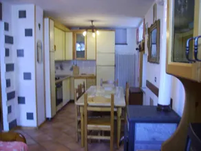 Family-oriented chalet with terrace & garden | Mountain view - Image 3