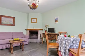 Apartment 'Apartamento Narcea 4' with Mountain View, Private Terrace and Wi-Fi - Image 3