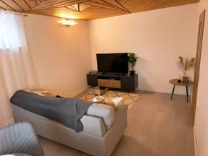 Charming flat with heated pool - Image 3