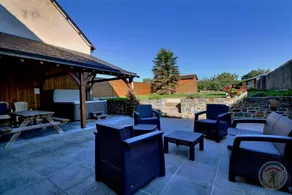 Gite with terrace, barbecue & garden - Image 5