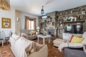 Voll ausgestattetes großzügiges Ferienhaus mit privatem Pool, Terrasse und Grill | Bergblick | Ideal für Homeoffice | Hunde erlaubt - Image 5