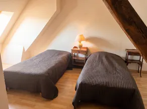 Cozy House with Terrace in Coullons - 80 m² and Garden - Image 4