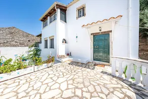 Holiday Home 'Priest's Traditional Mansion' with Sea View, Shared Terrace and Wi-Fi - Image 3